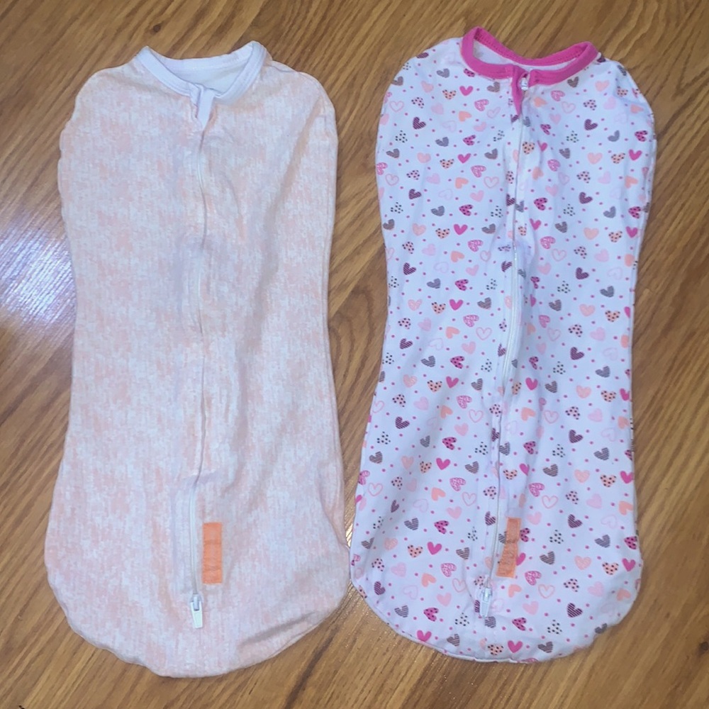 SwaddleMe Pod Zip up compression swaddle wrap set of 2